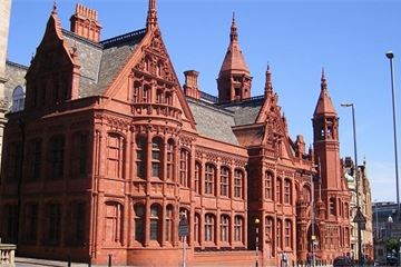 HMCTS security staff vote to strike over ‘poverty pay’