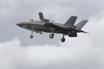 Jet crash during take-off costs Ministry of Defence £82m