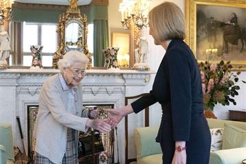 Liz Truss leads tributes to Queen Elizabeth, 'the rock on which our country was built'