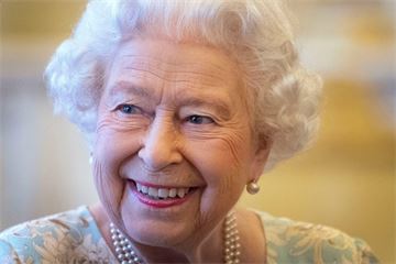 Public bodies told to scale back publishing following Queen’s death