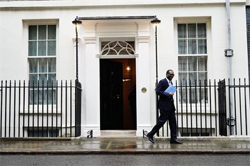 Mini-budget: Kwarteng scraps Office of Tax Simplification