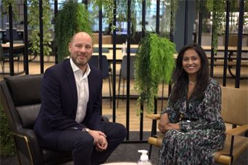 Collaborations between public and private organisations that work