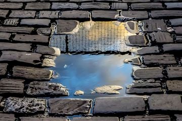 From the streets, to prison, to working in the civil service