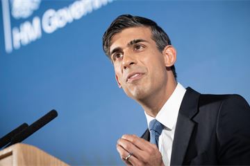 PM praises public-sector workers as plans emerge for crackdown on strikes