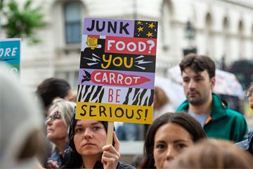 Government food tsar quits over 'weak' No.10's failure to tackle obesity