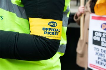 Civil service’s biggest union grows as pay battle intensifies