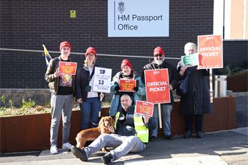 1,000 more Passport Office staff to strike for 'reasonable' pay offer
