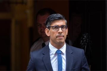 Sunak accused of spreading 'misinformation' over civil service pay