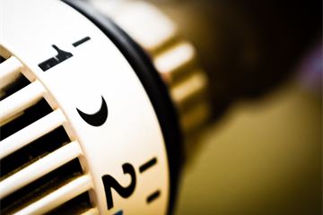 Government emissions fall 35% in five years