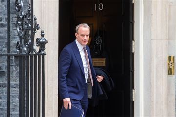 Raab 'threatened' officials with civil service code, inquiry finds