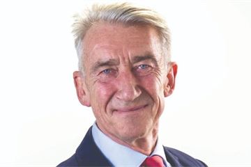 Directors' Cut with 'hands face space' creator Conrad Bird