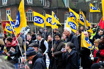 Government's civil service pay offer unlikely to bring 'peace and harmony', union says