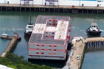 Braverman blames civil servants for migrant barge evacuation