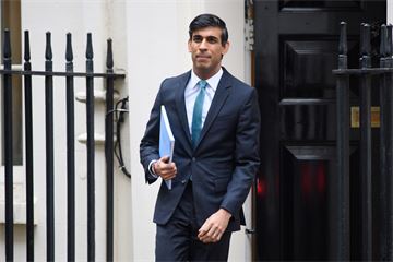 Sunak cut school rebuilding despite ‘critical risk to life’ warnings, ex-perm sec says