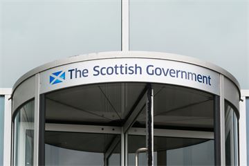 Scottish officials to trial four-day working week