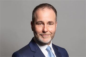 MP who drunkenly groped civil servant announces resignation