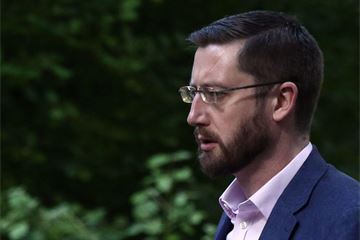 Case did not want cab sec job, Cummings claims