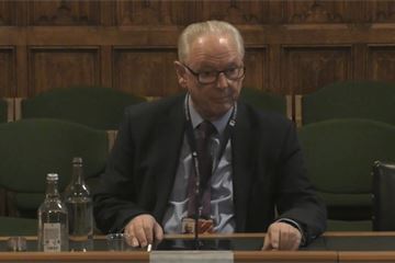 Senior officials should be more involved in graduate hiring process, Maude says