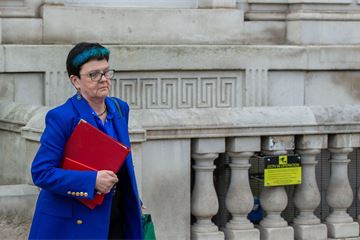 Civil service leaders ‘should make stronger case for office-based working’