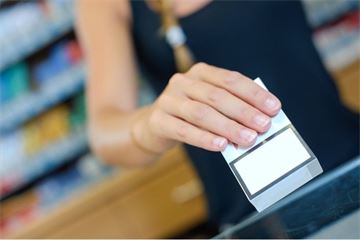 The UK must learn lessons from New Zealand on the generational smoking ban