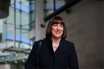 Office-working decisions ‘should be for individual managers’, shadow chancellor says