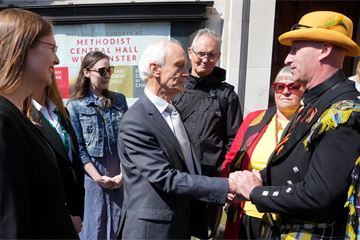 Infected blood scandal: Report blasts 'defensive' civil service spin