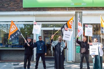 Unions ramp up G4S security-staff strikes at DWP