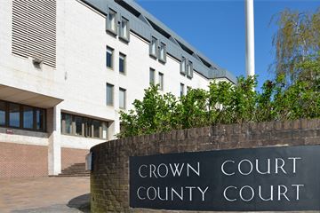 Corrupt Border Force official jailed for supplying drugs