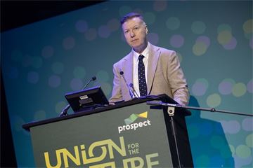 Stop attacking civil servants, union chief tells politicians