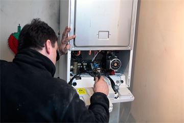 Climate advisers urge ministers to undo Sunak ‘damage’