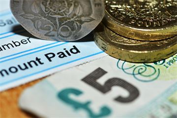 Pay rise for lowest-earning DWP officials to be partly unconsolidated