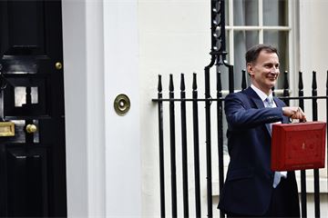 Hunt goes on attack ahead of OBR report on last government's spending plans