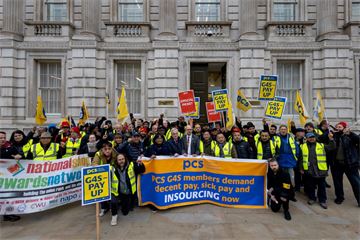 'Scared to get sick': Cabinet Office security staff warn of unequal conditions