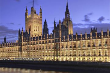 Departments get better at responding to parliamentary questions on time