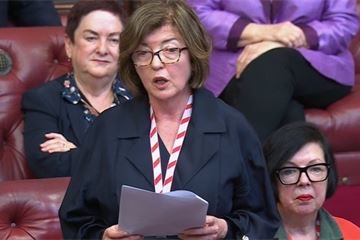 Sue Gray warns PM over civil service attacks and cuts