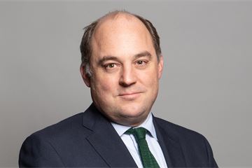 Union anger as ex-cabinet minister accuses officials of being Putin-appeasers