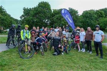 Olympian Ed Clancy rallied Sheffield community for exciting family ride ahead of Bike Week 2025