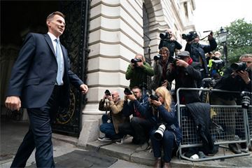 Jeremy Hunt: I had to earn civil servants’ trust after Tom Scholar sacking