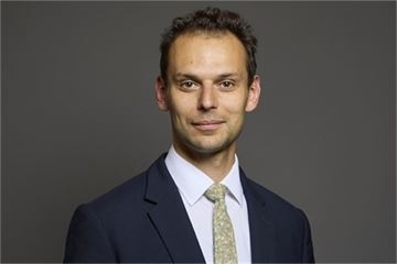 Cabinet Office minister resigns