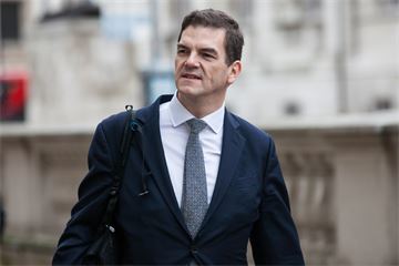 Robbins sacking: Gus O'Donnell warns of 'serious' crisis in ministerial-civil service relations