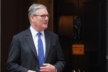 Keir Starmer: Outdated Cabinet Manual to be refreshed
